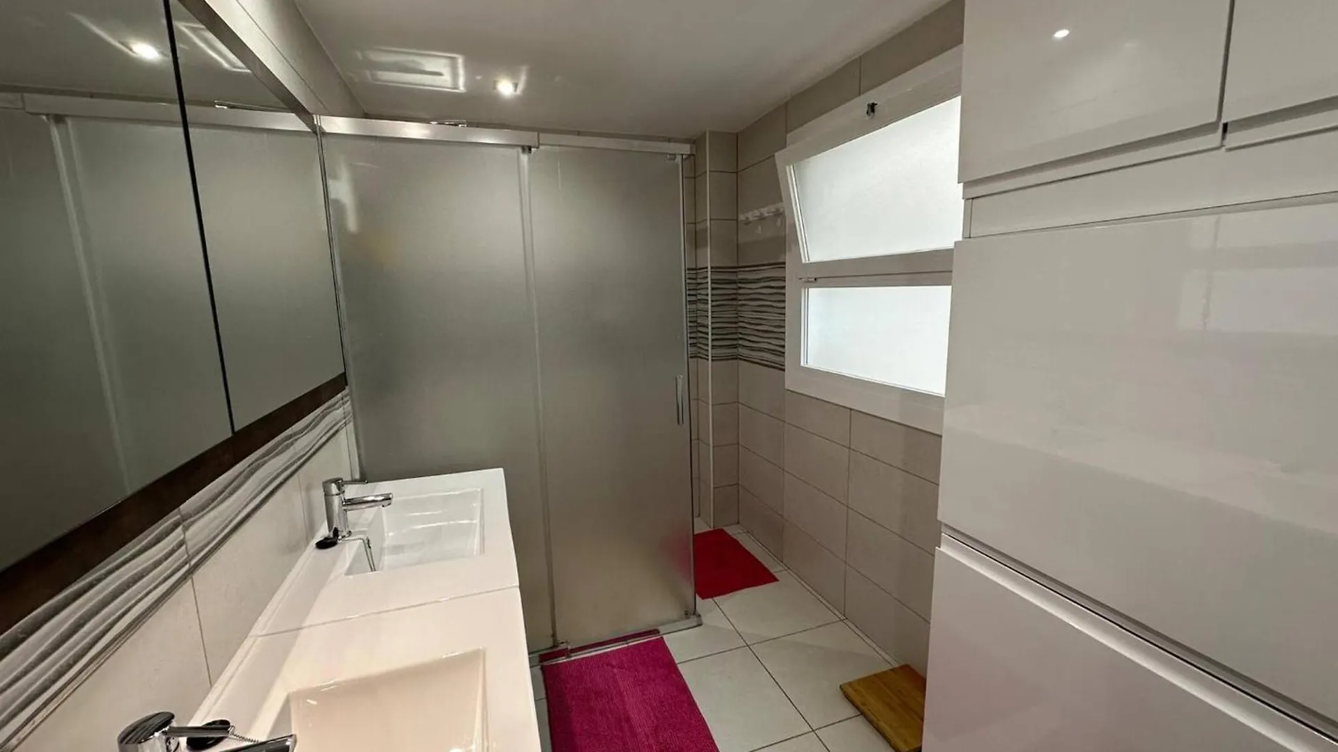 Precioso Moderno Piso Vista Mar Apartment Roses Spain